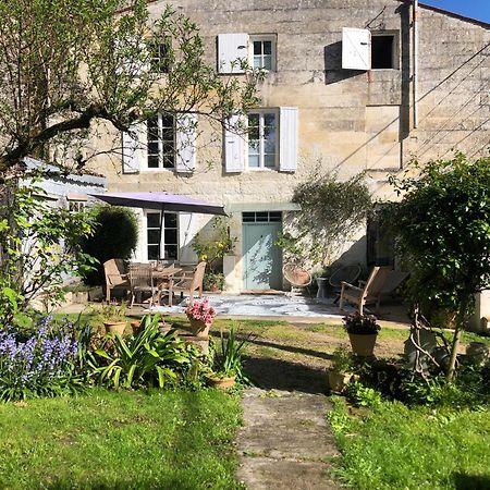 L'Heure Bleue Bed & Breakfast Saintes Dış mekan fotoğraf